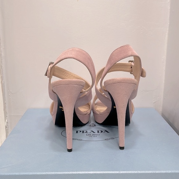 Blush pink suede Prada heels - Picture 3 of 3